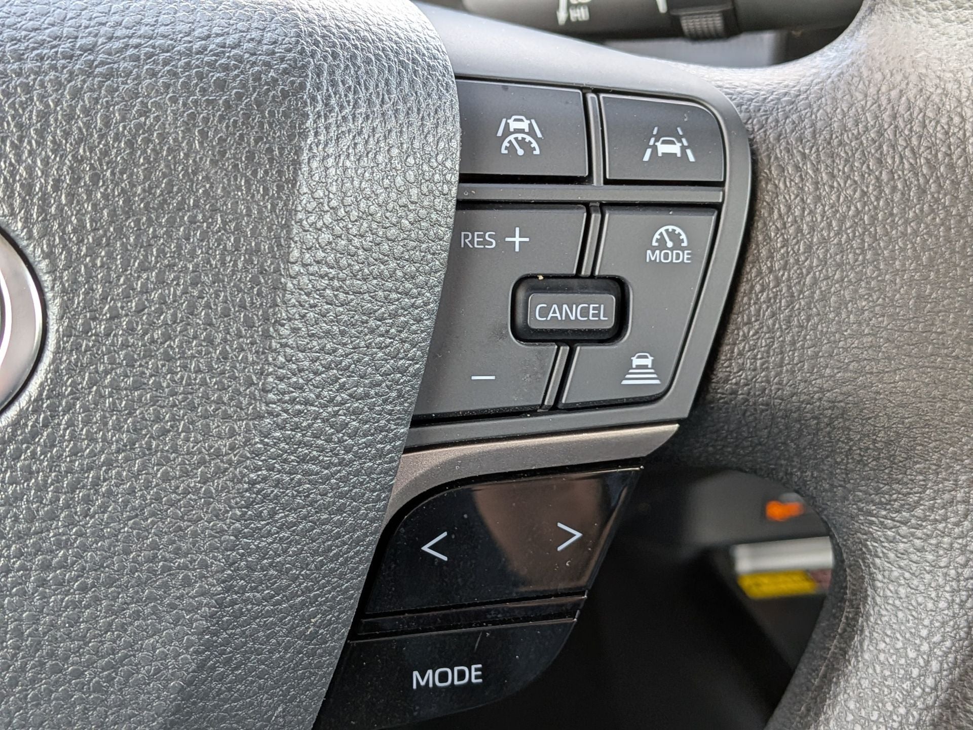 2025 Toyota Camry LE FWD