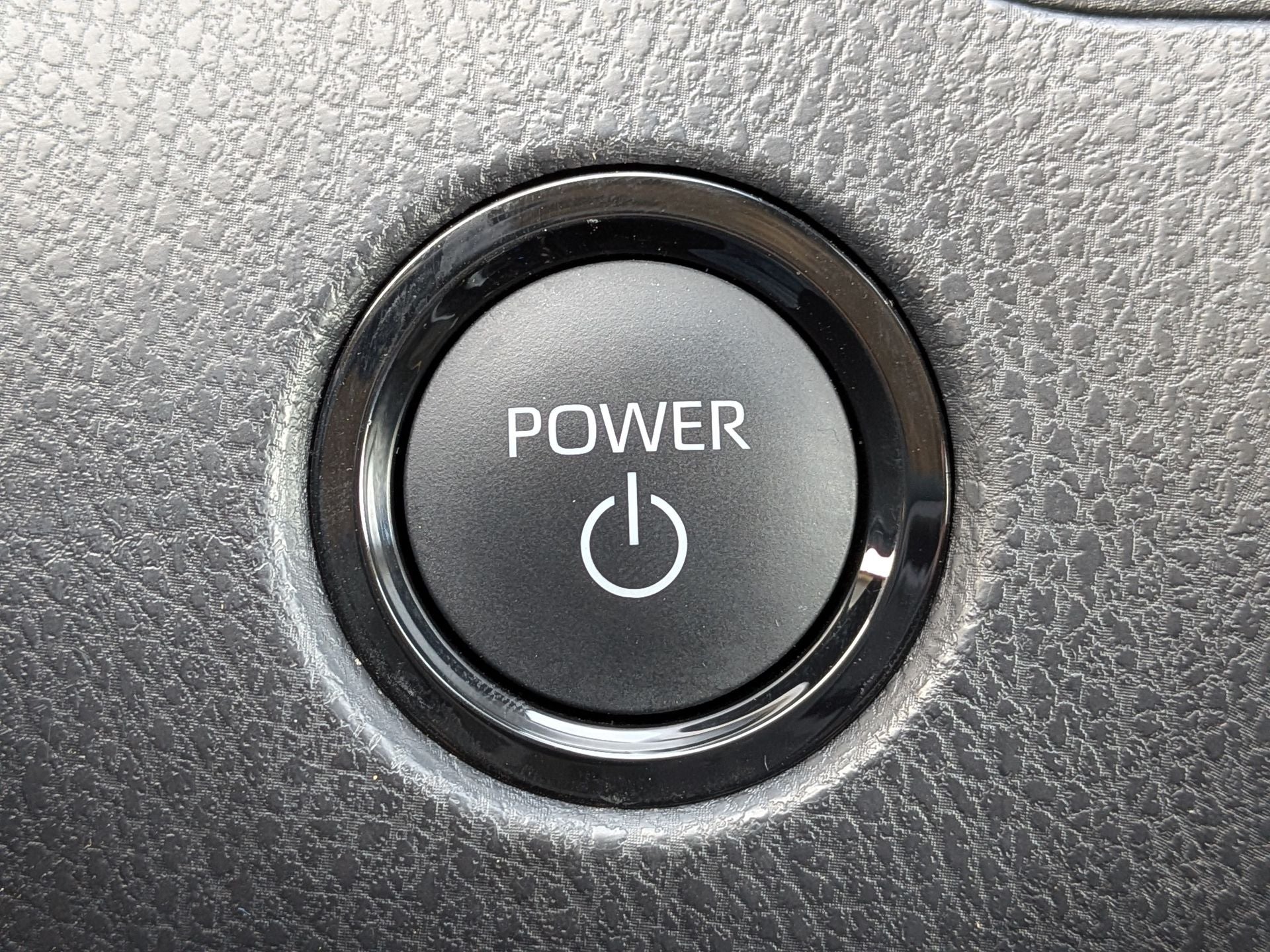 2025 Toyota Camry LE FWD