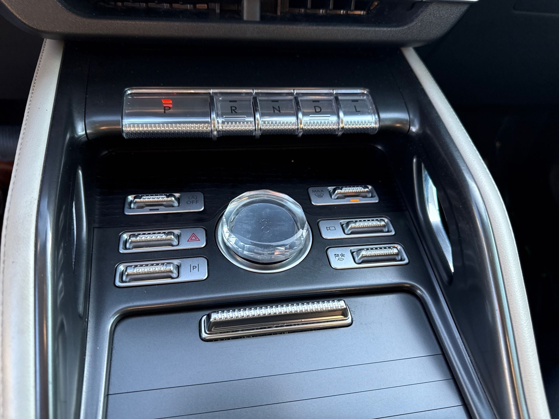 2024 Lincoln Nautilus Reserve