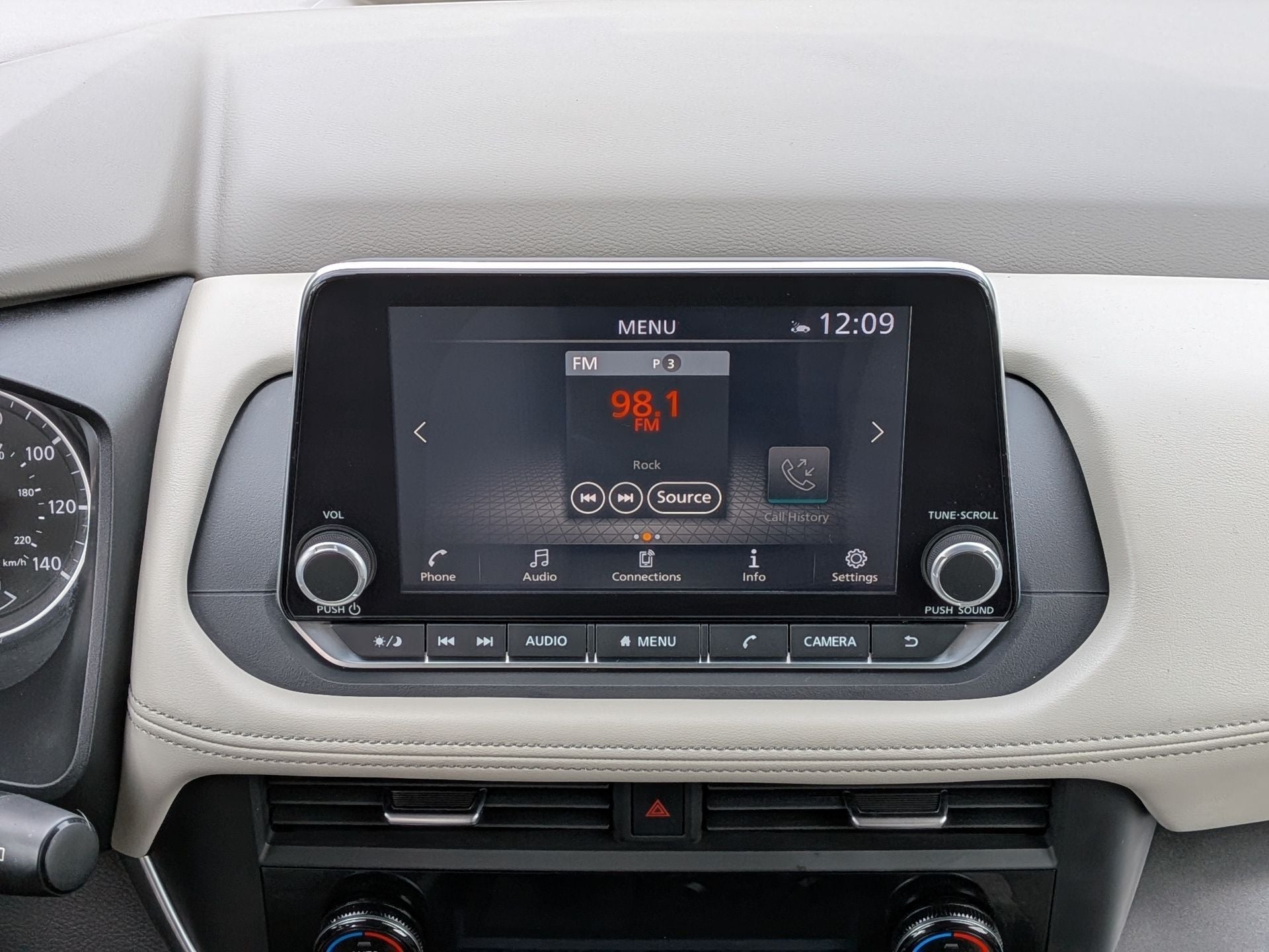 2025 Nissan Rogue SV FWD