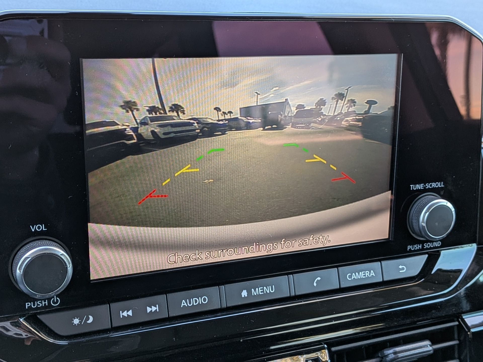 2022 Nissan Pathfinder S