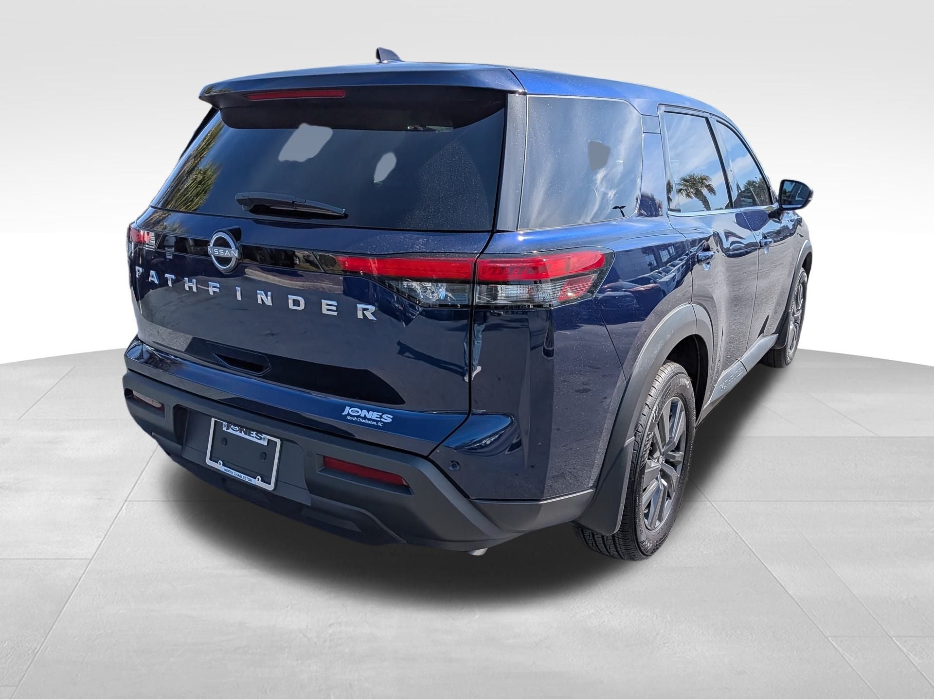 2022 Nissan Pathfinder S