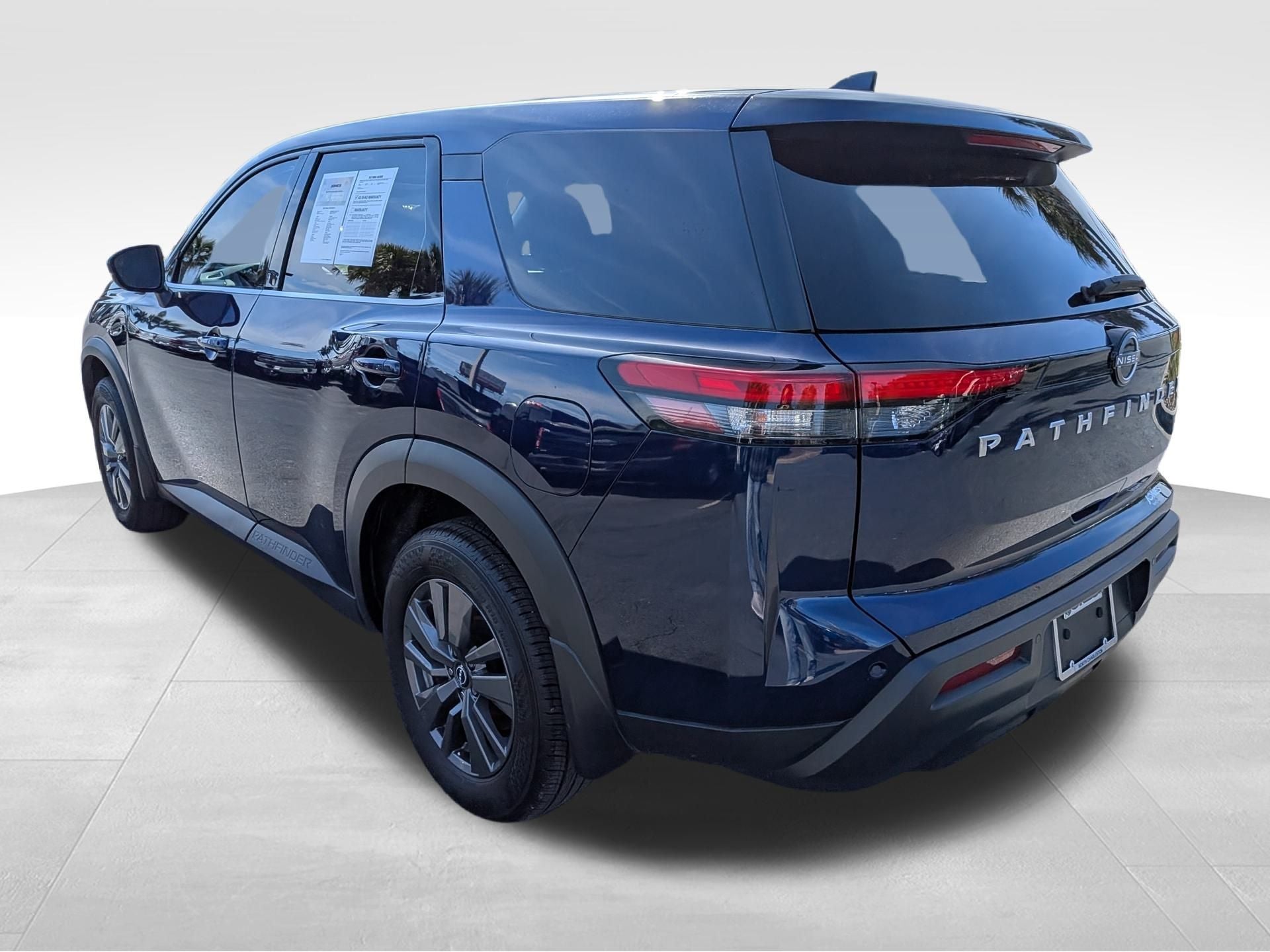 2022 Nissan Pathfinder S