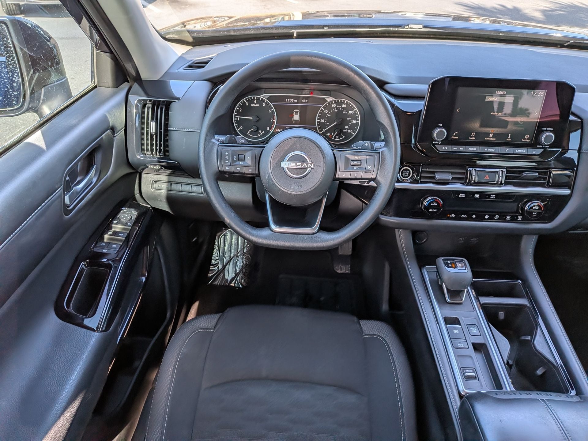 2022 Nissan Pathfinder S