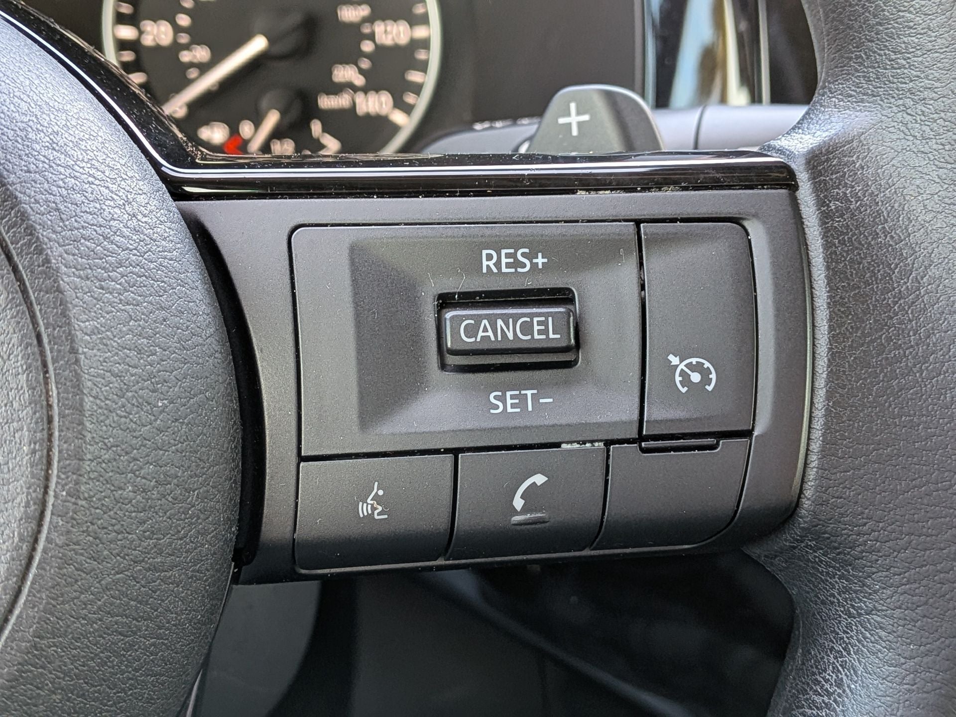 2022 Nissan Pathfinder S