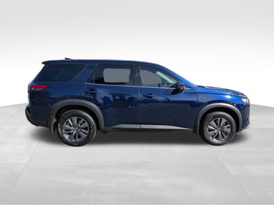 2022 Nissan Pathfinder S