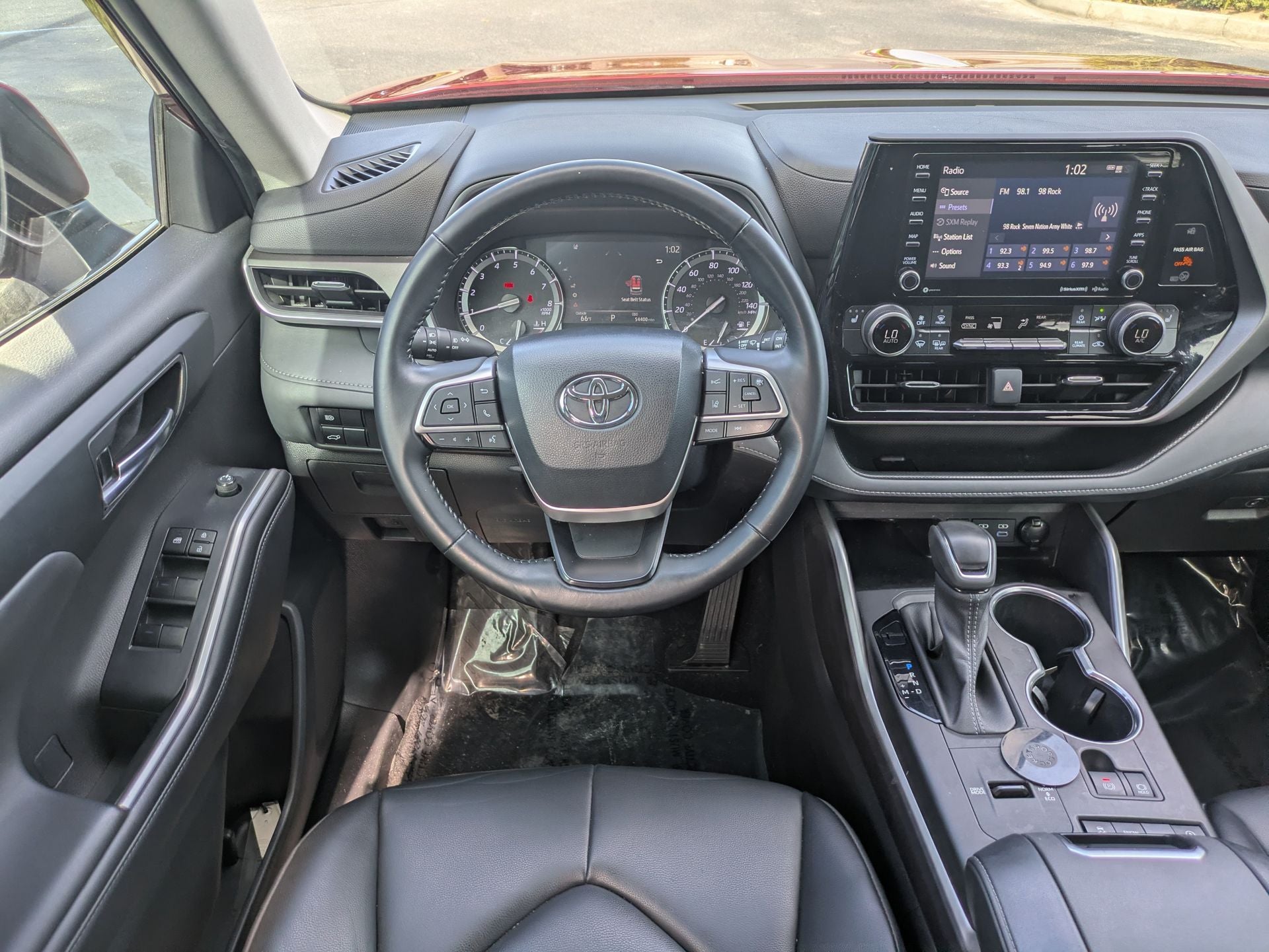 2022 Toyota Highlander XLE FWD