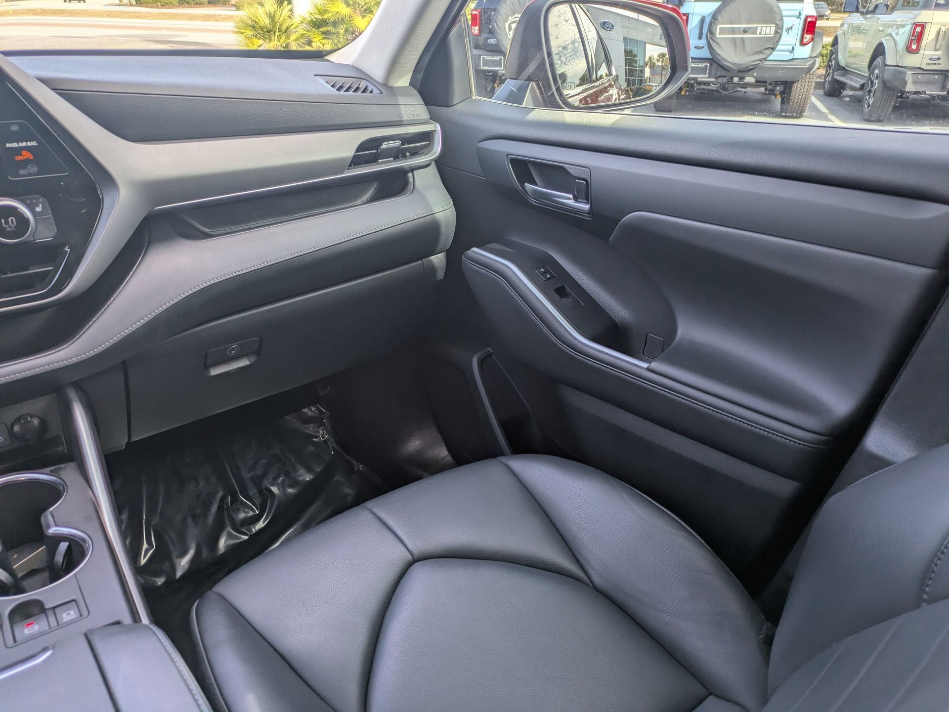 2022 Toyota Highlander XLE FWD