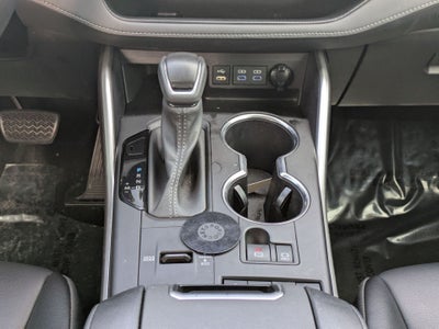 2022 Toyota Highlander XLE FWD