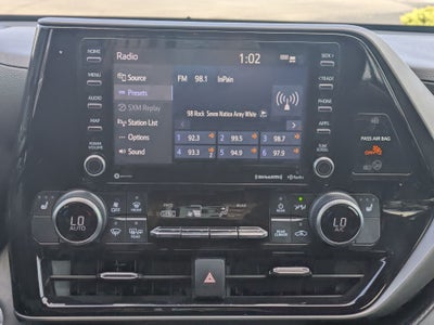 2022 Toyota Highlander XLE FWD