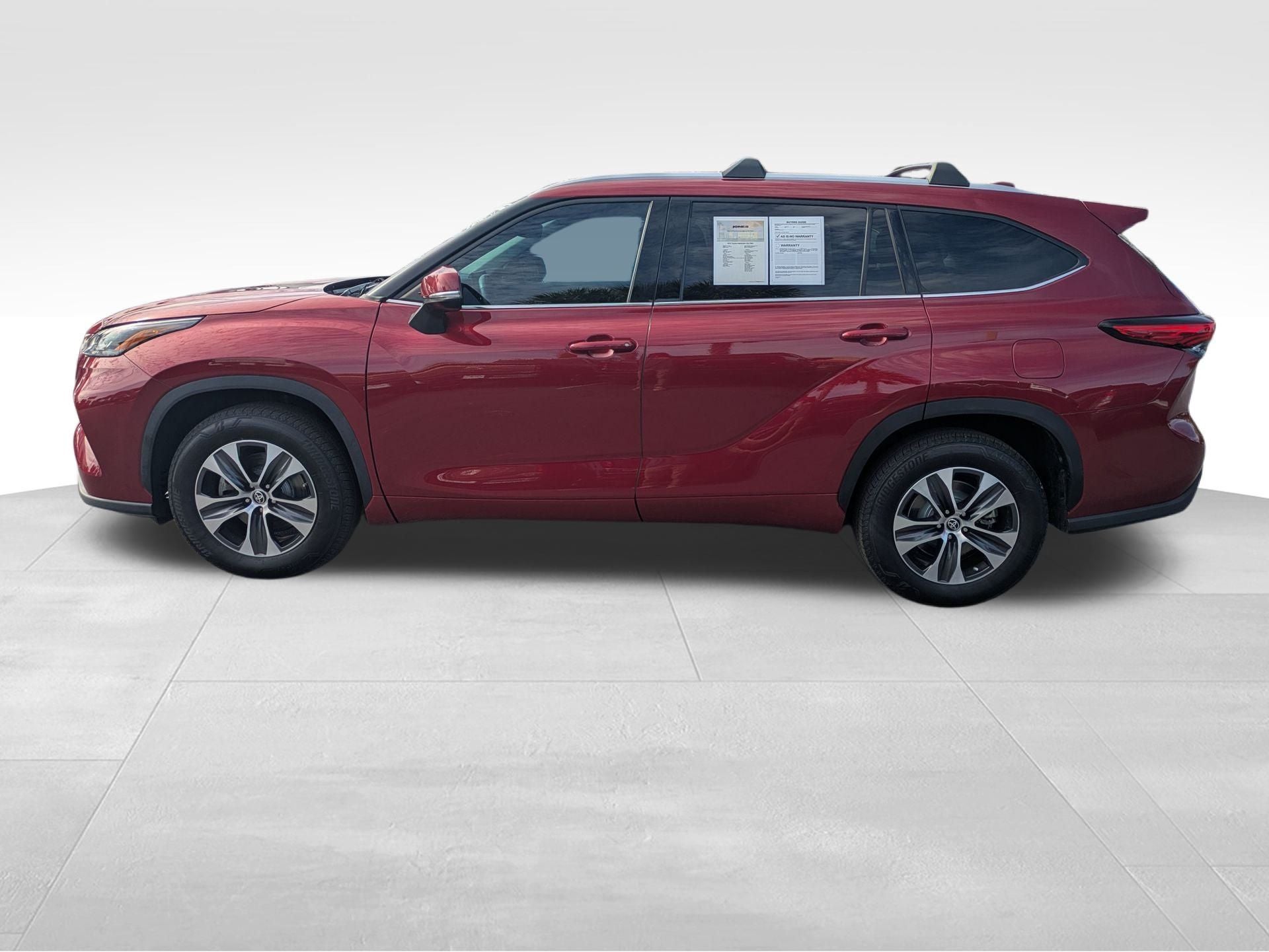 2022 Toyota Highlander XLE FWD