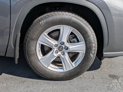 2024 Toyota Highlander LE AWD