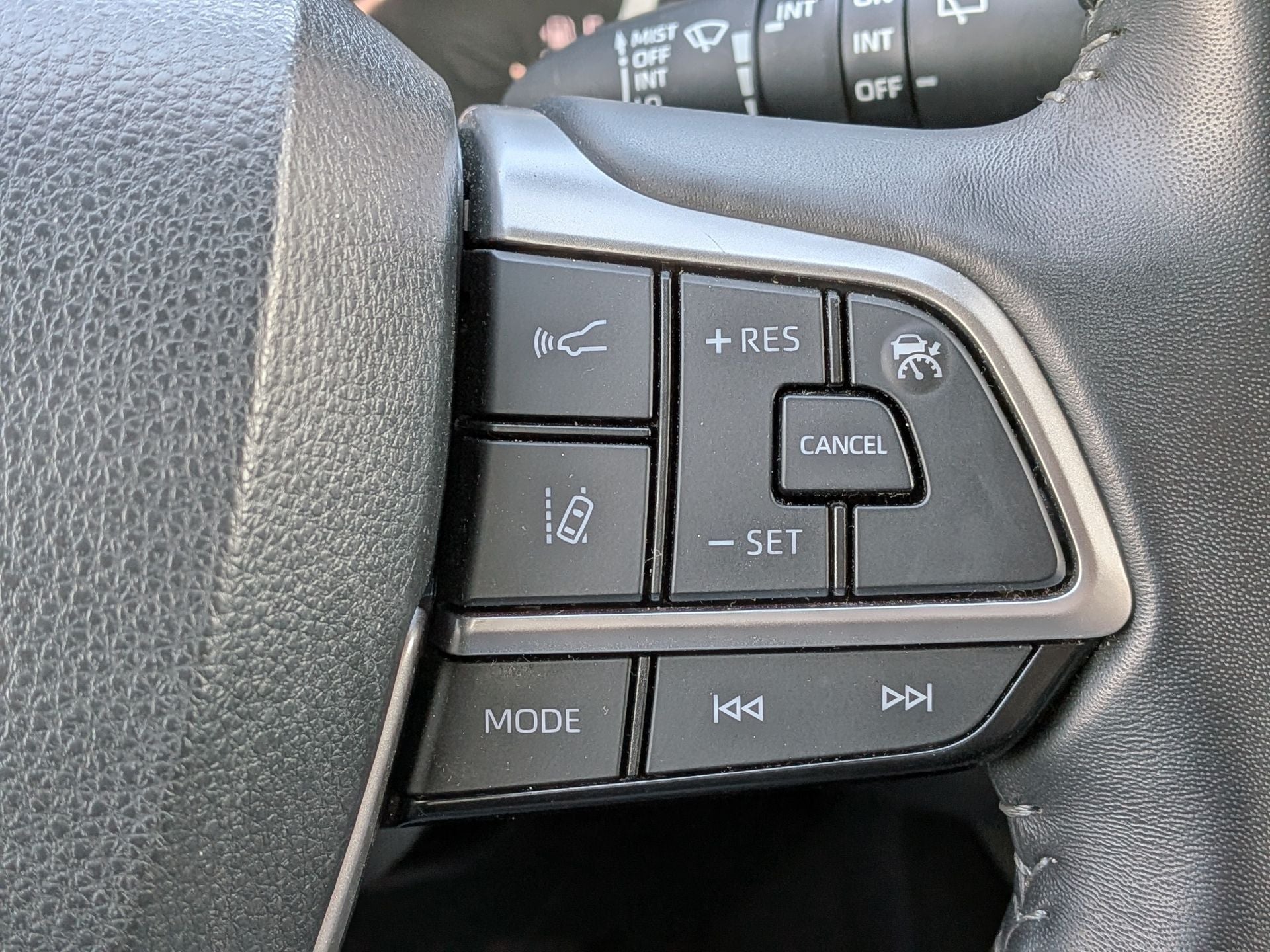 2024 Toyota Highlander LE AWD