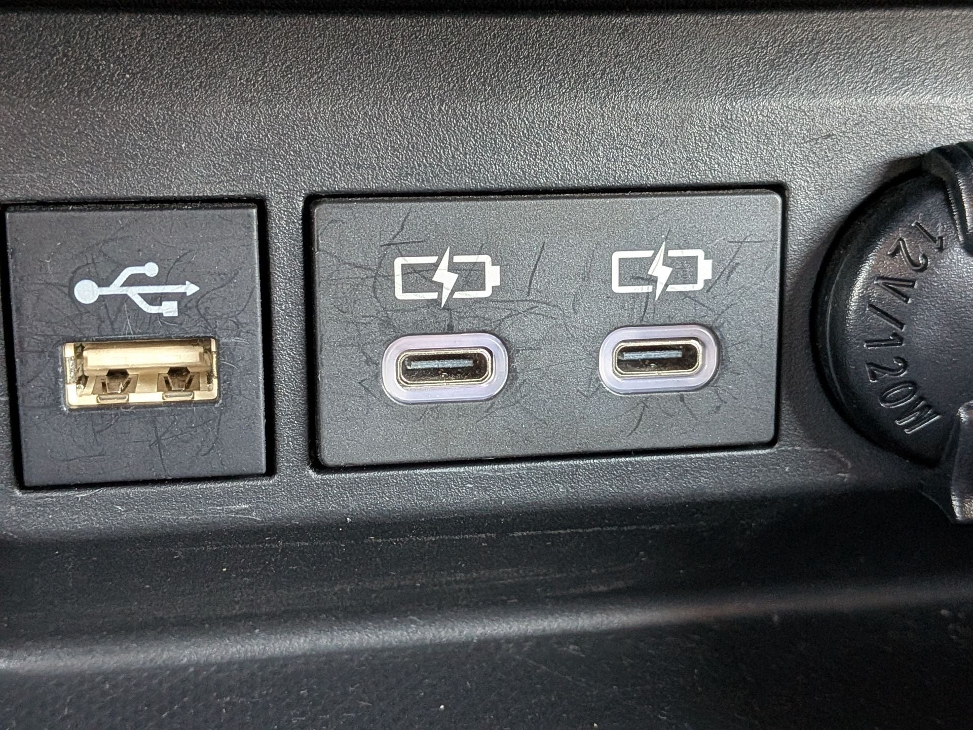 2024 Toyota Highlander LE AWD