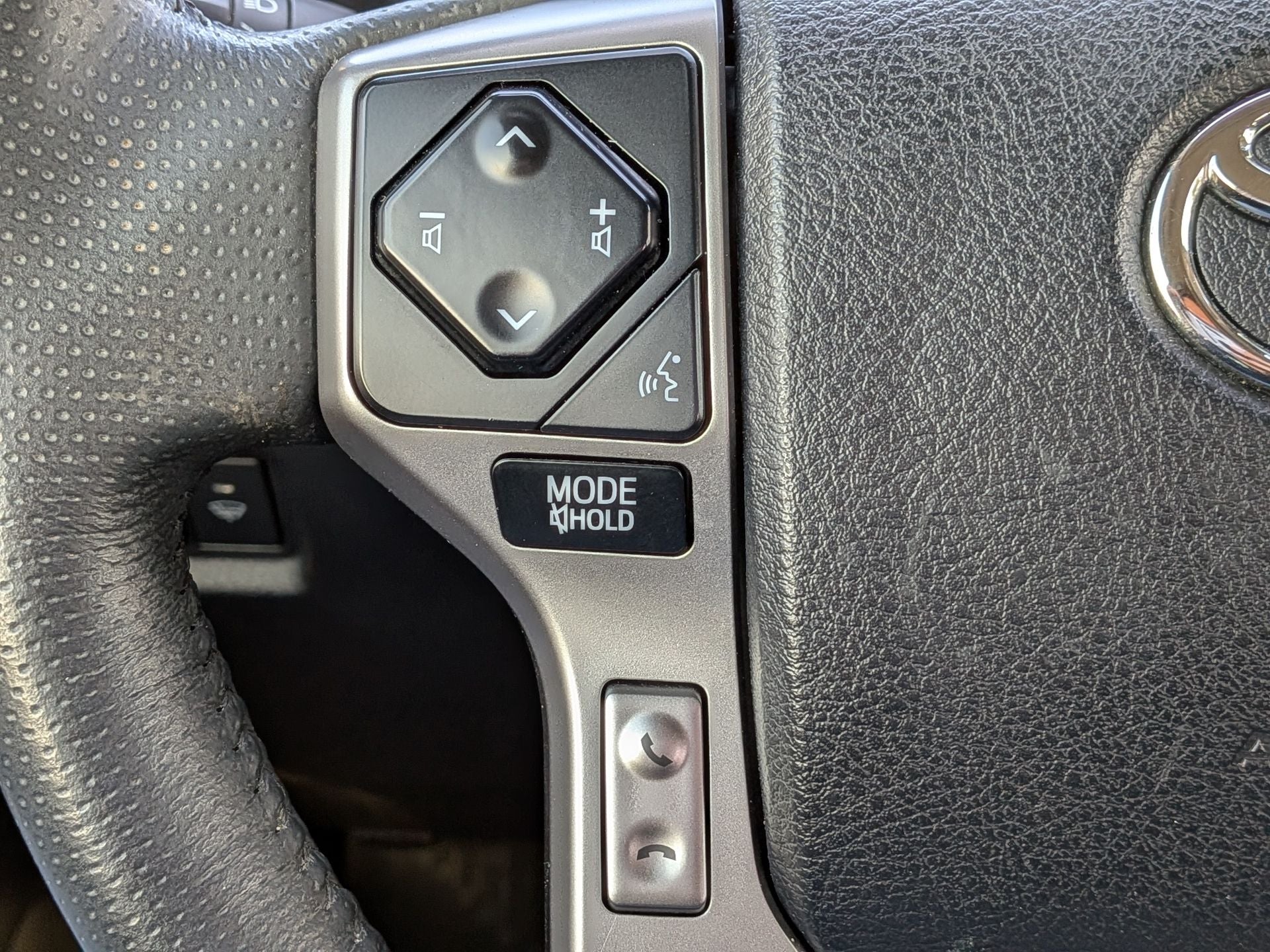 2022 Toyota 4Runner Trail RWD