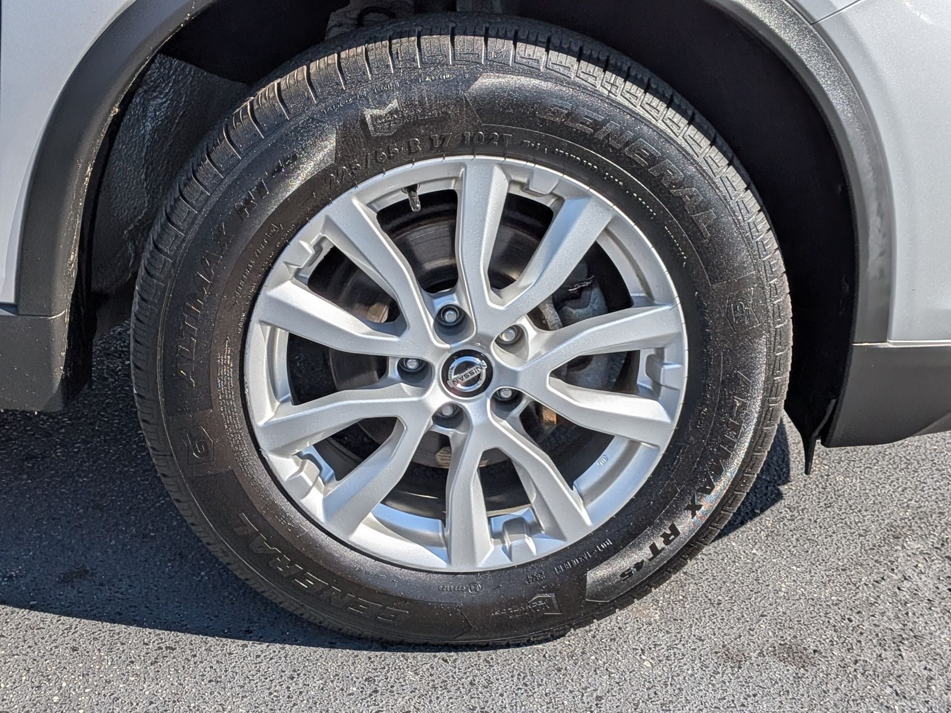 2020 Nissan Rogue SV