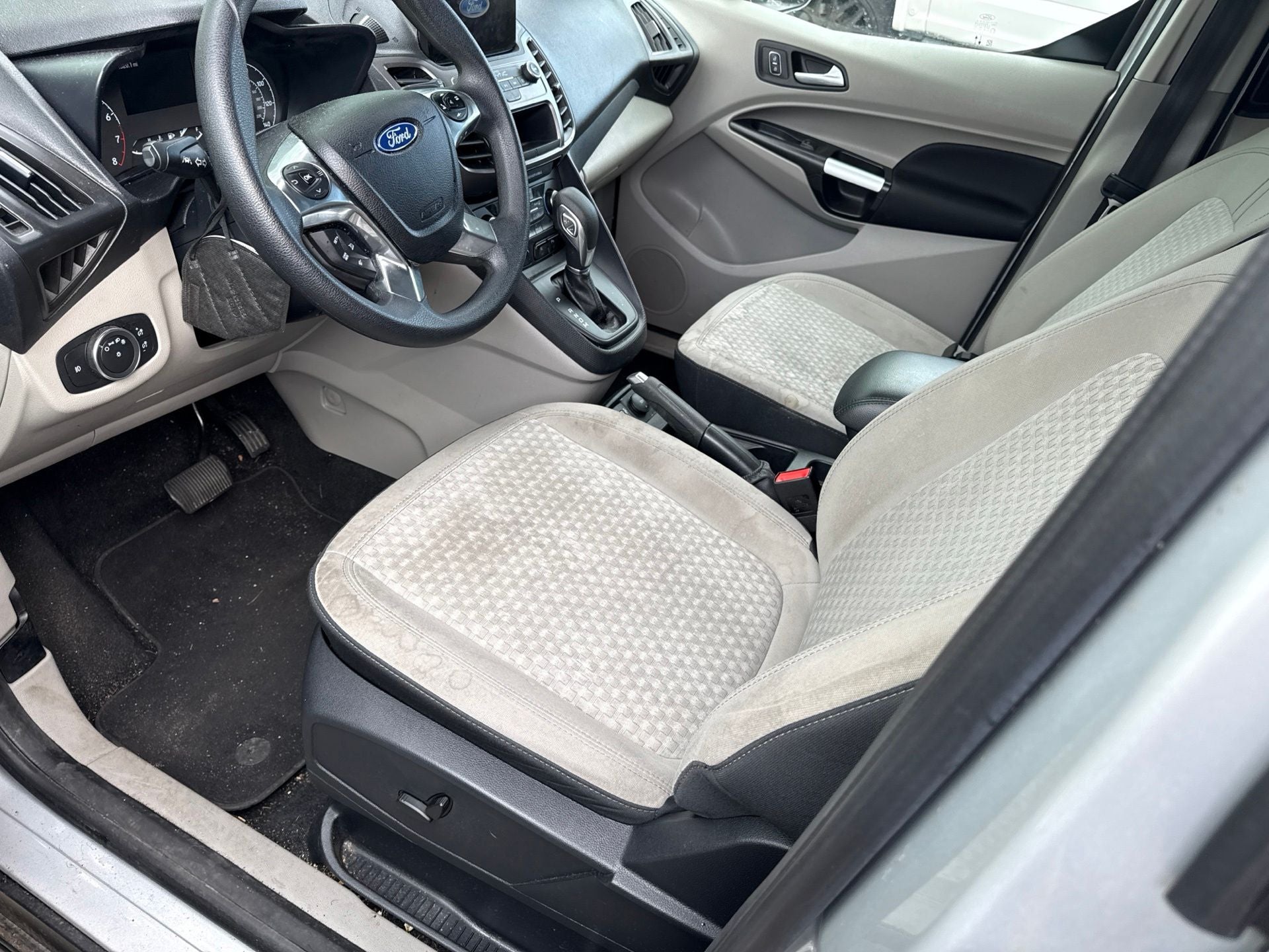 2022 Ford Transit Connect XLT